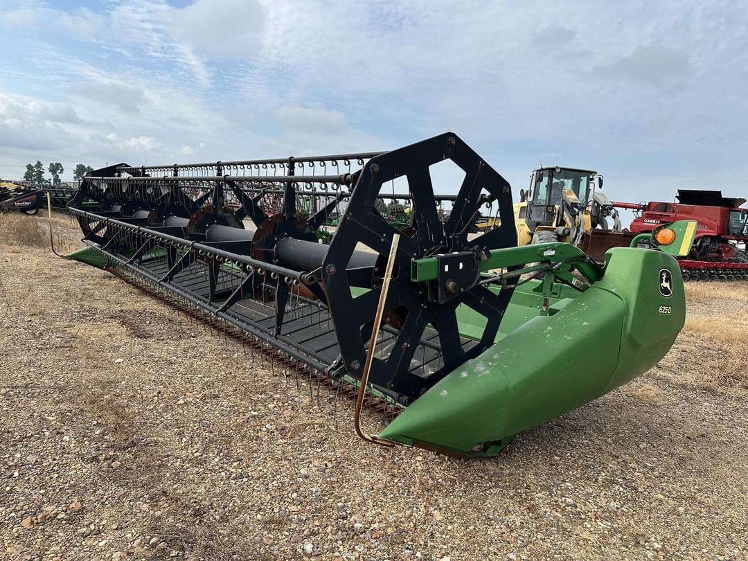 Image of John Deere 625D Primary image