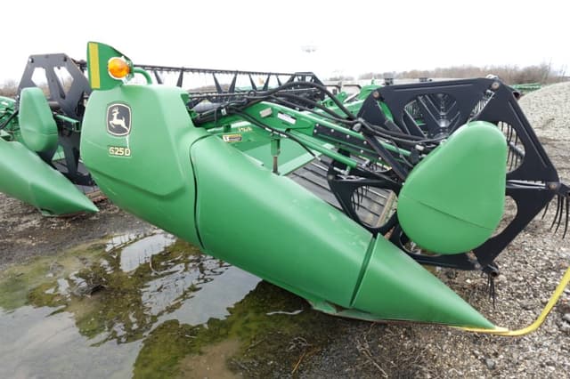 Image of John Deere 625D equipment image 4