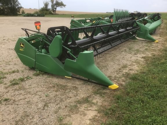 Main image John Deere 625F