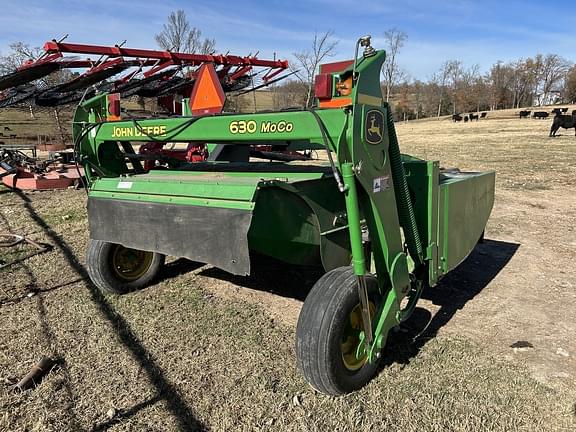 Image of John Deere 630 equipment image 3