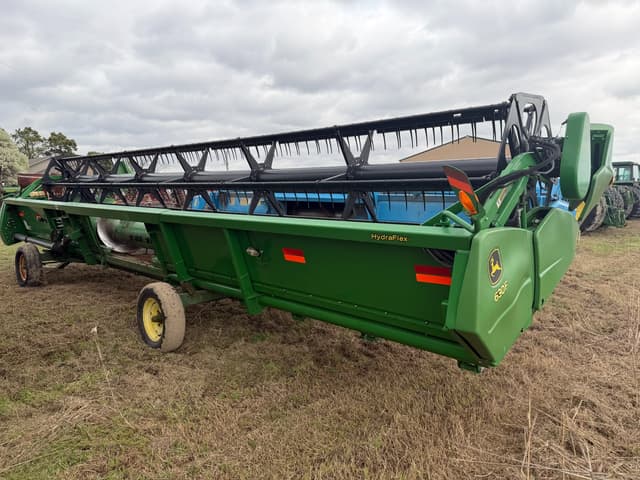 Image of John Deere 630F equipment image 3