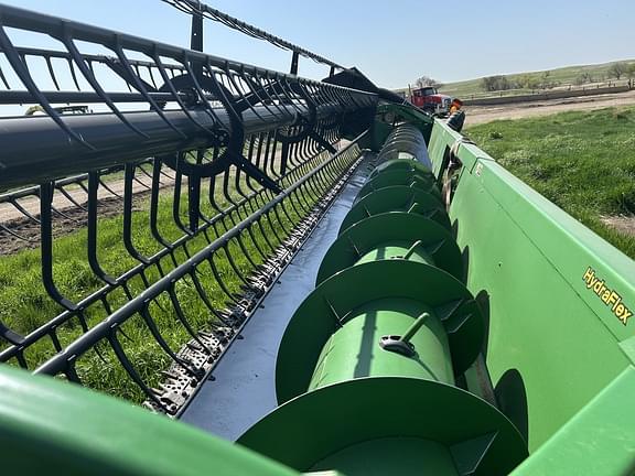 Image of John Deere 630F equipment image 3