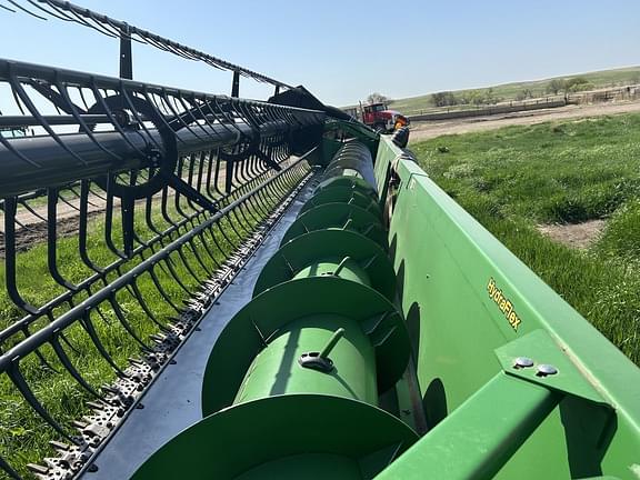 Image of John Deere 630F equipment image 2