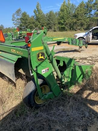Image of John Deere 635 equipment image 2