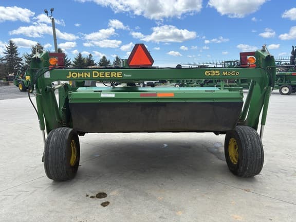 Image of John Deere 635 equipment image 3