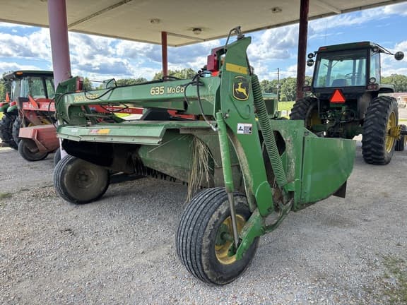 Image of John Deere 635 equipment image 2