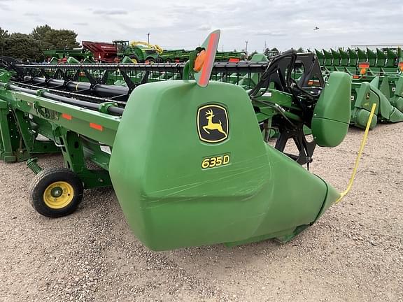 Image of John Deere 635D equipment image 1