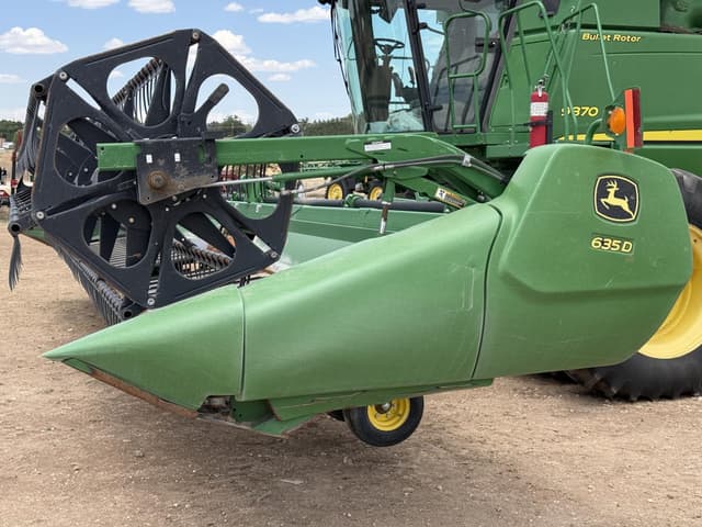 Image of John Deere 635D equipment image 2
