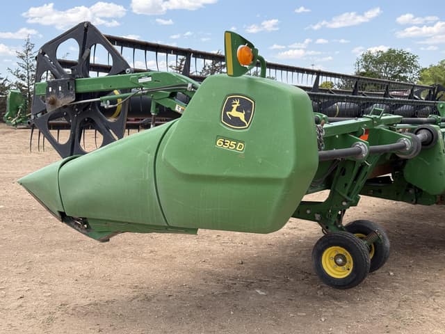 Image of John Deere 635D equipment image 3