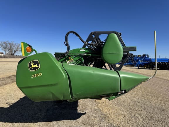Main image John Deere 635D