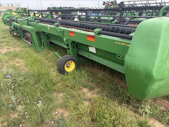 Image of John Deere 635D equipment image 3