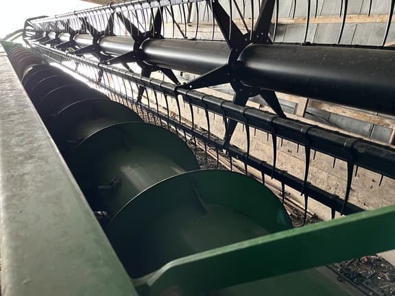 Image of John Deere 635F equipment image 3