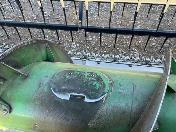 Image of John Deere 635F equipment image 4