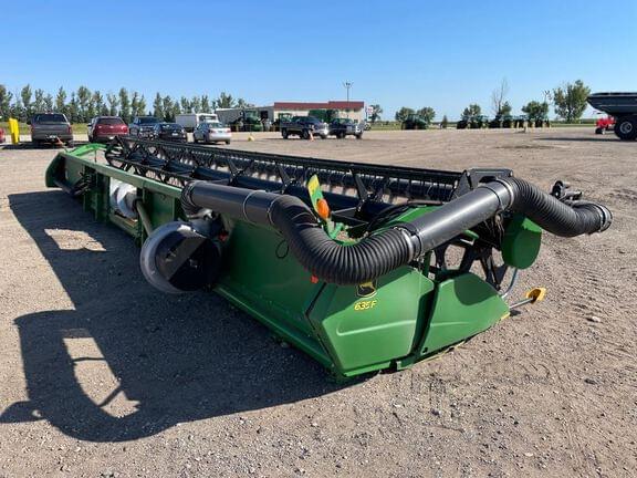Image of John Deere 635F equipment image 4