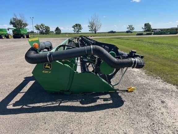 Image of John Deere 635F equipment image 1