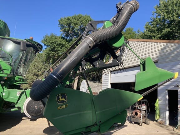 Main image John Deere 635F