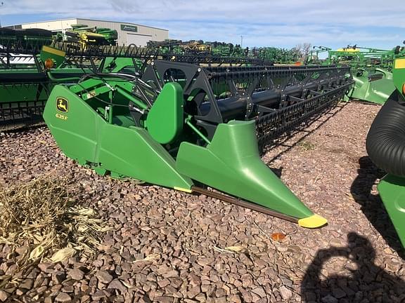 Image of John Deere 635F equipment image 1