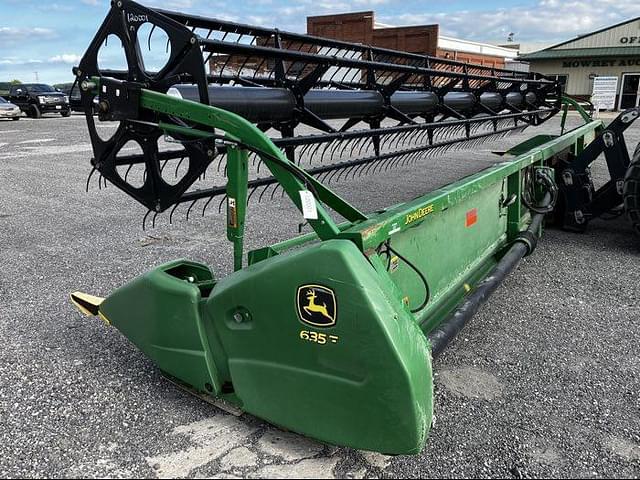 Image of John Deere 635F equipment image 2