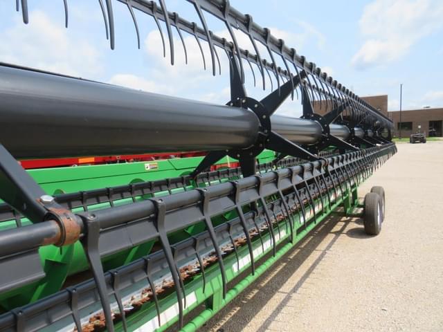 Image of John Deere 635F equipment image 3