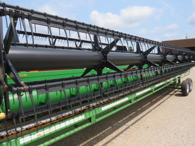 Image of John Deere 635F equipment image 2