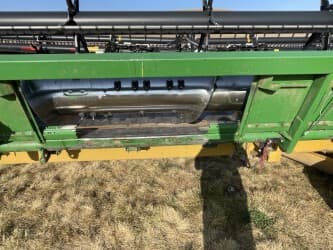 Image of John Deere 635F equipment image 4