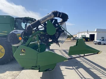 Main image John Deere 635F