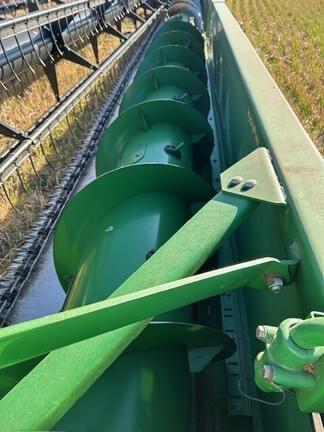 Main image John Deere 635F