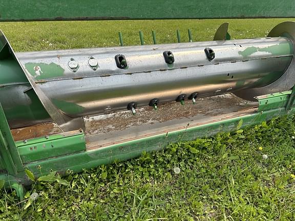 Image of John Deere 635F equipment image 4