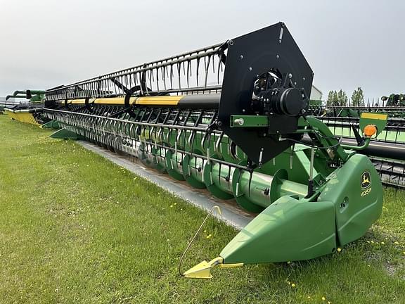 Image of John Deere 635F equipment image 1