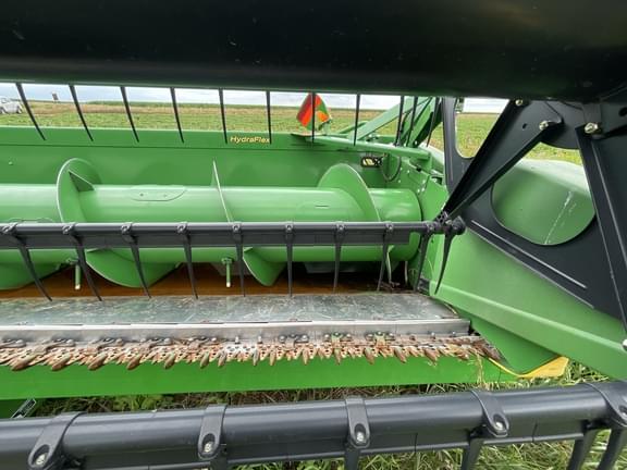 Image of John Deere 635F equipment image 2