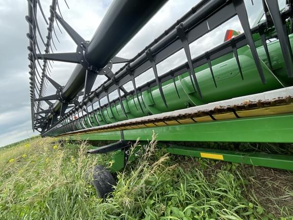 Image of John Deere 635F equipment image 3
