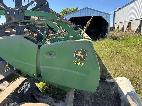 Image of John Deere 635F equipment image 4