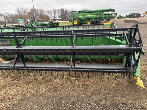 Image of John Deere 635F equipment image 2