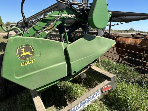 Image of John Deere 635F equipment image 3