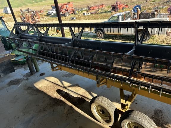 Image of John Deere 635F equipment image 3