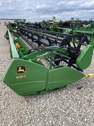 Image of John Deere 635F equipment image 1