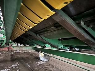 Main image John Deere 635F 3