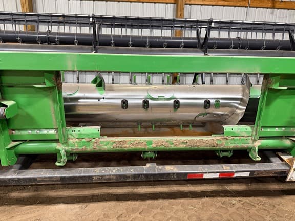Image of John Deere 635F equipment image 2