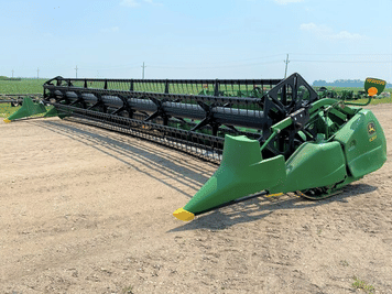 Main image John Deere 635F
