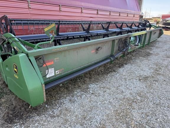 Image of John Deere 635F equipment image 2