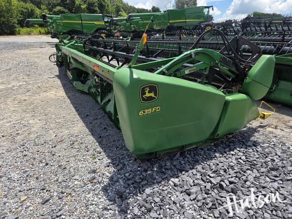 Image of John Deere 635FD equipment image 3