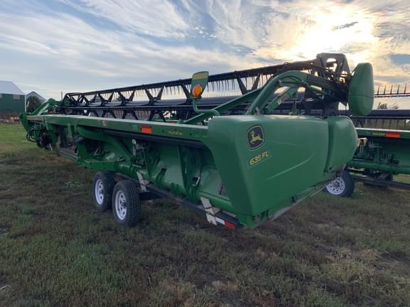 Image of John Deere 635FD equipment image 4