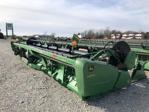 Main image John Deere 635FD