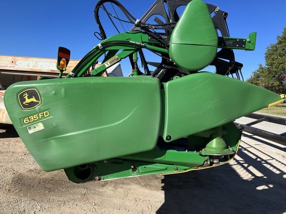 Main image John Deere 635FD