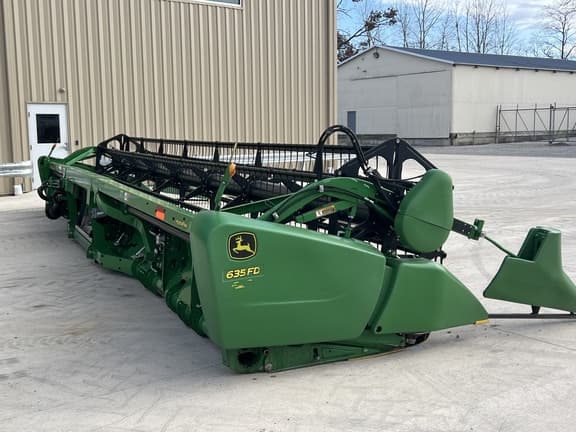 Image of John Deere 635FD equipment image 1