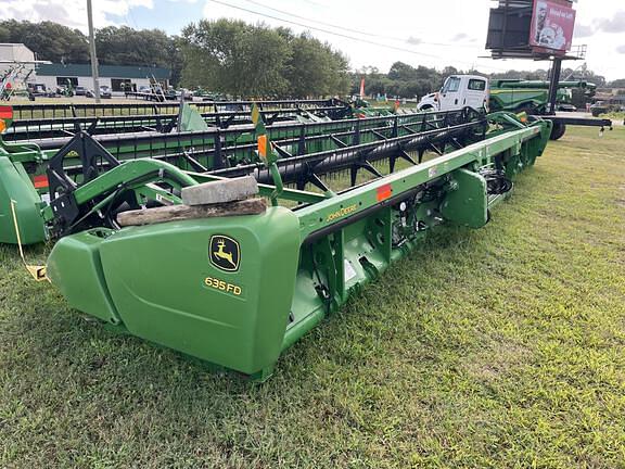 Image of John Deere 635FD equipment image 4
