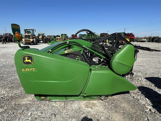 Image of John Deere 635FD equipment image 3