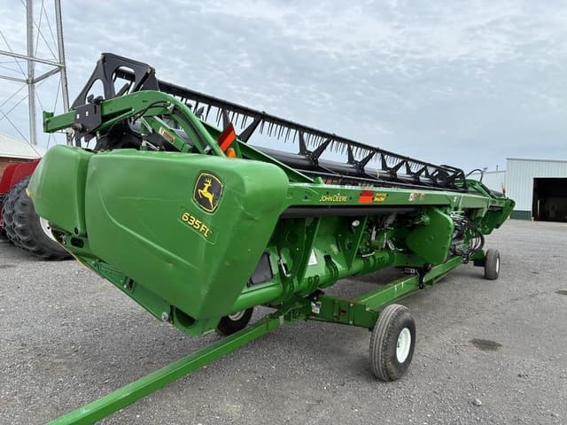 Image of John Deere 635FD equipment image 3
