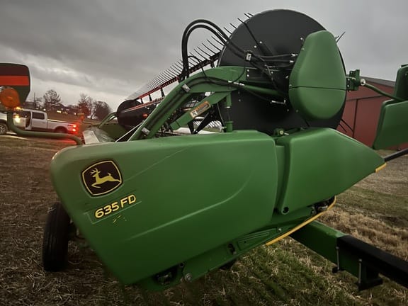 Main image John Deere 635FD