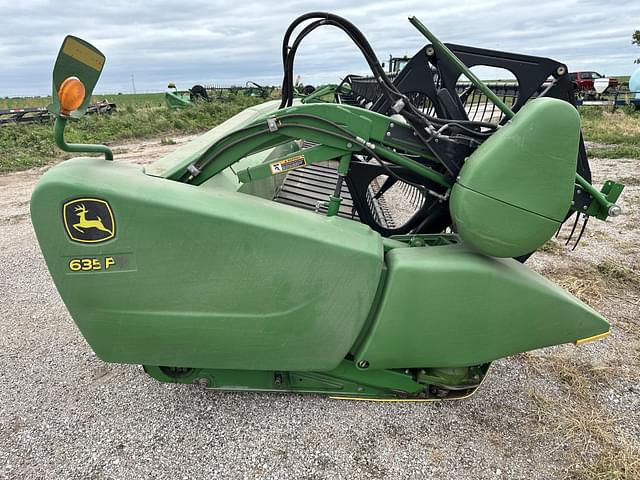 Image of John Deere 635FD equipment image 3
